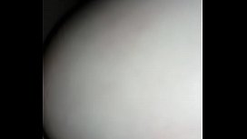 Frau doggy legt Horn auf ihren Mann